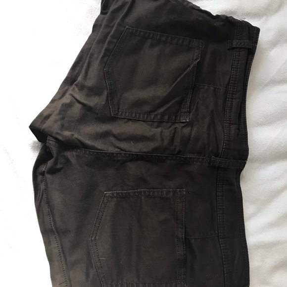 Black H&M shorts size 14 - Picture 4 of 4